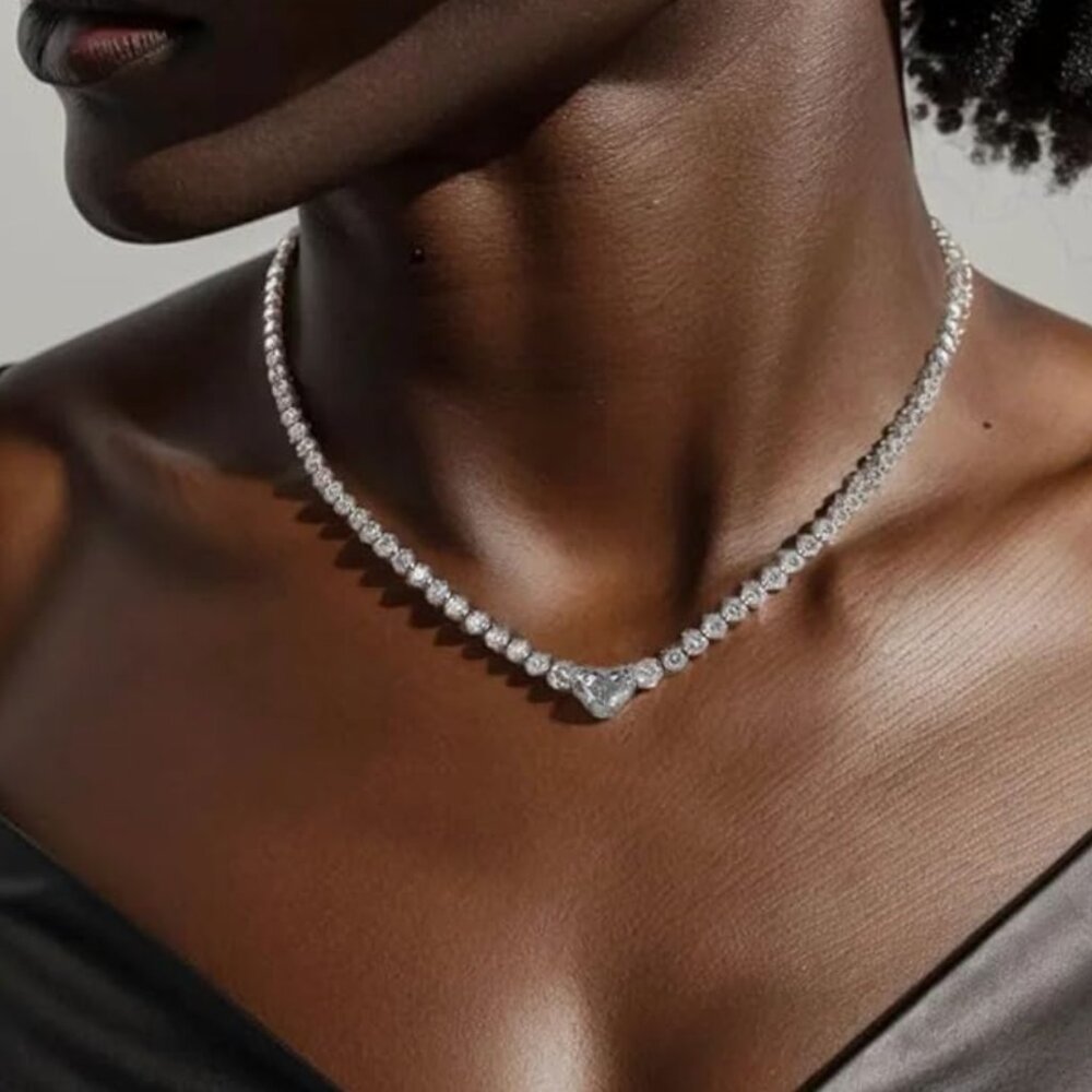 Silver Heart Sparkling Necklace - Picture 2 of 4